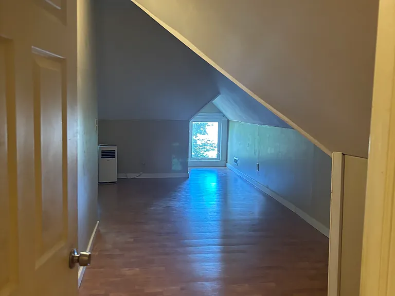 Spacious bedroom #3