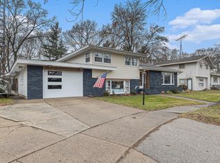 3055 Chapel Ct, Muskegon, MI 49441
