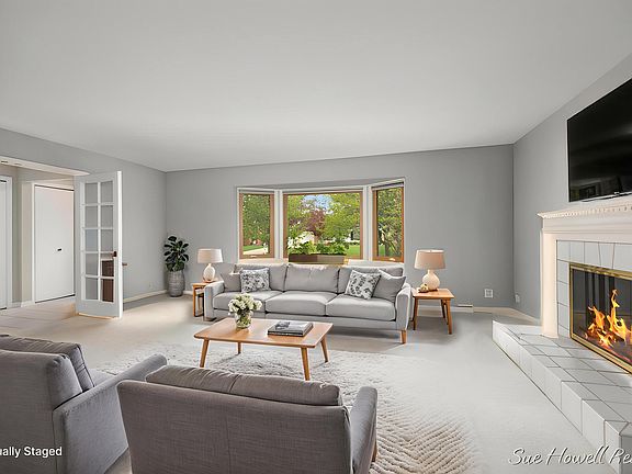 3rd image of 2102 Ontonagon Ave SE