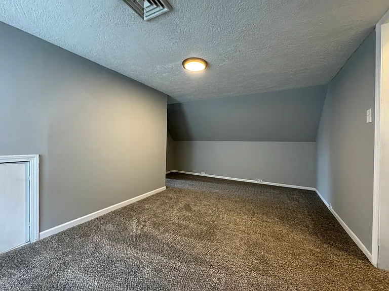 3 Bedroom 1 Bath unit #C — Photo 6