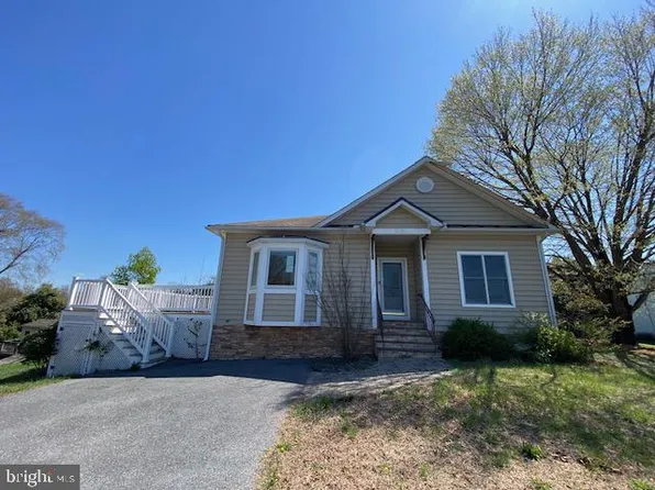 3709 Bay Dr, Edgewater, MD 21037