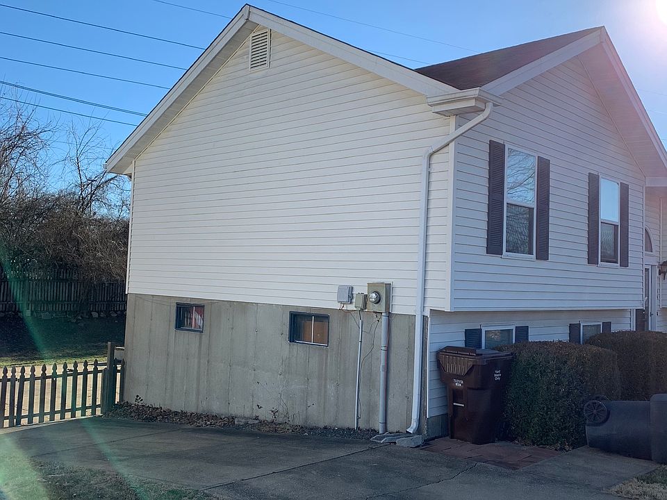 2nd image of 14 Devondale Pl
