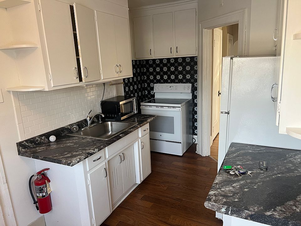 1st image of 1406 Grand Ave APT 4