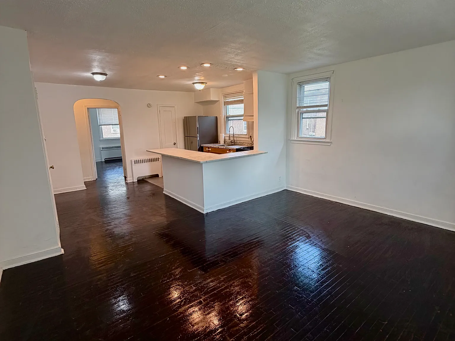 2 bed, 830 sqft, $1,375 — Photo 2