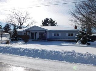 607 Elm St, Grayling, MI 49738