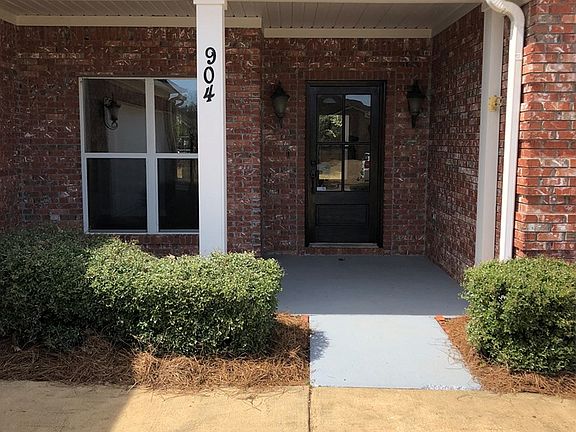 2nd image of 904 Bonnie Blue Dr
