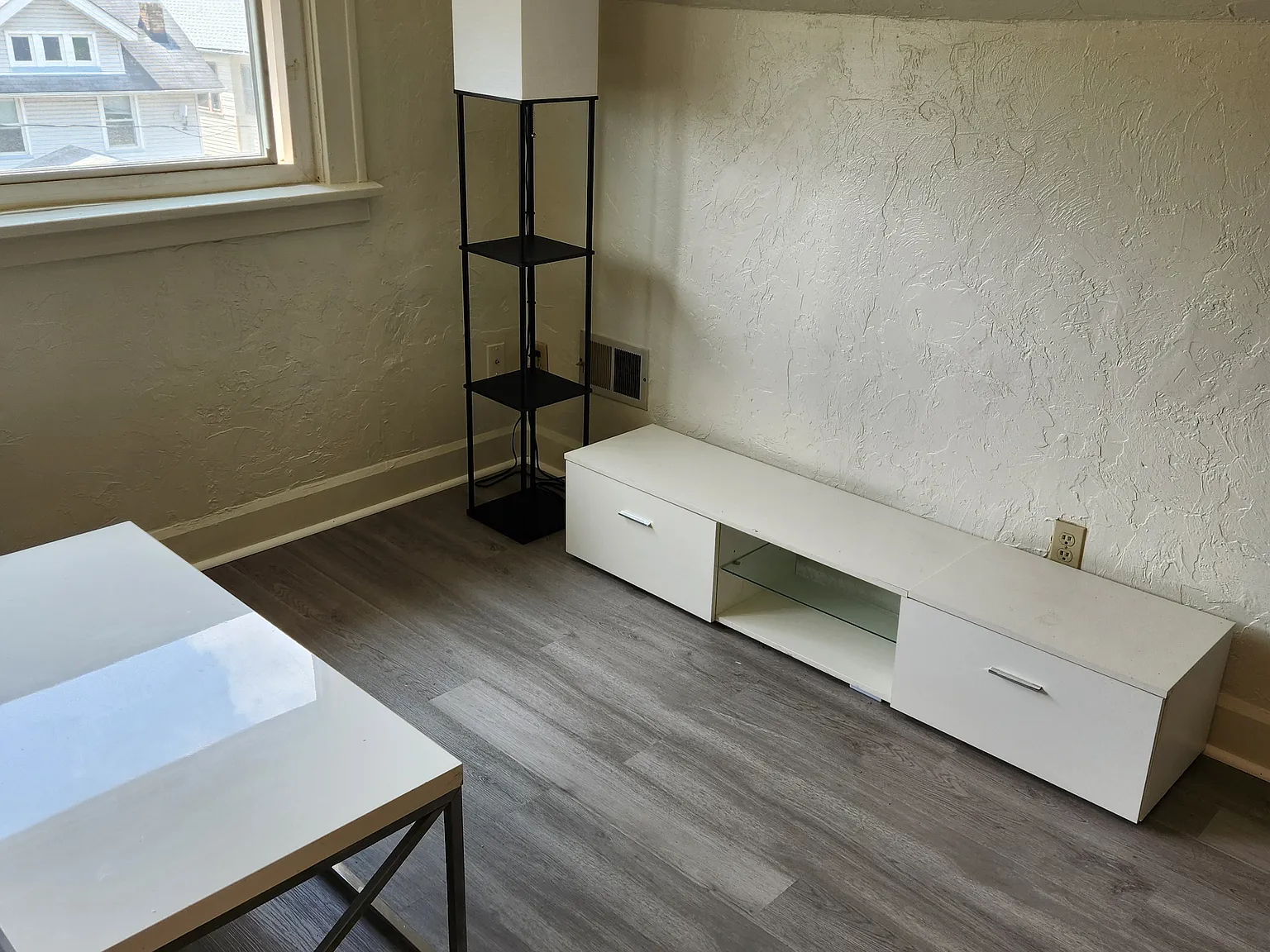 1 bed, $895 — Photo 4