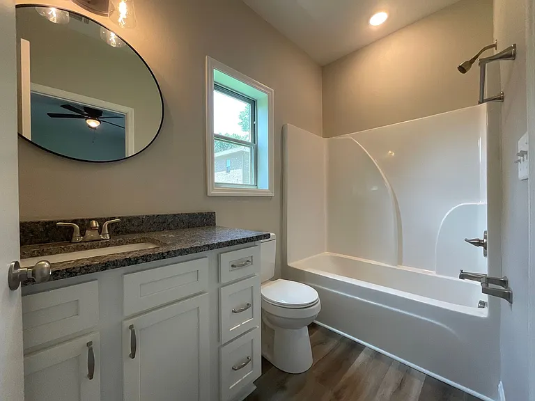 819 Ellis St — Photo 22