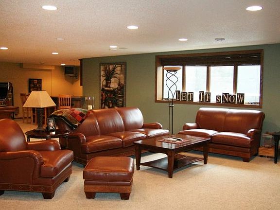 4th image of 4014 Carmell Pl