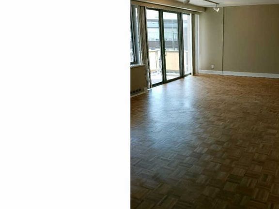 2nd image of 2401 Pennsylvania Ave APT 4B31