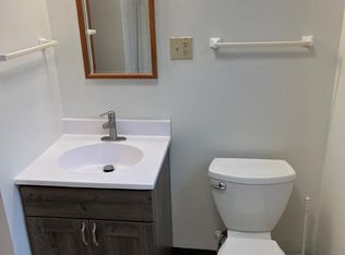 8841 Lamon Ave APT 2N, Skokie, IL 60077
