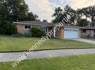 21229 Thiele Ct, Saint Clair Shores, MI 48081