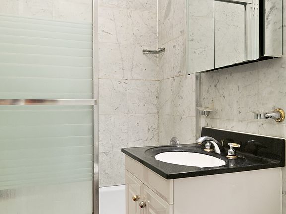 4th image of 156 W 94th St APT 3R