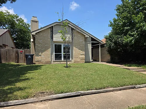2419 E Timberview Ln Photo 1