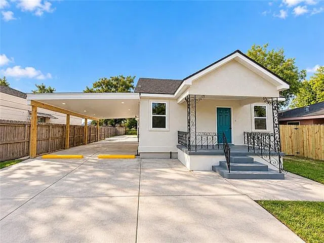 3 bed, 2.0 bath, 1200 sqft, $1,900 — Photo 1