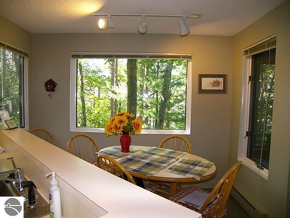 3rd image of 54 Hawks Nest #54