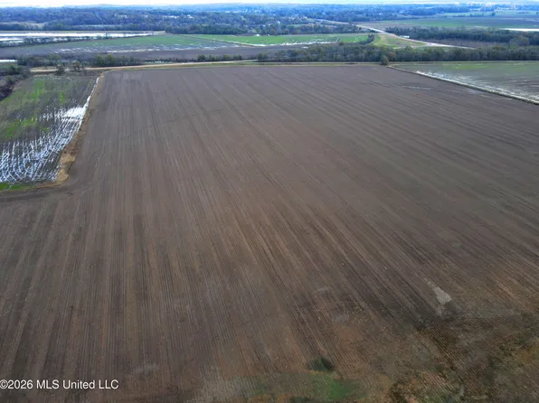 Hot Thornton Rd, Tunica, MS 38676