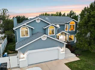 5334 S Castlegate Dr, Salt Lake City, UT 84117