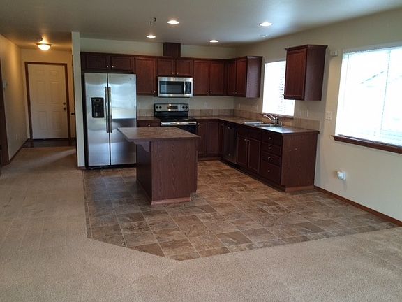 2nd image of 20425 5th Avenue Ct E
