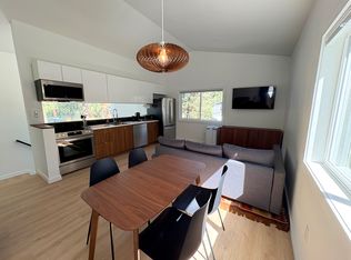 1605 NW Ithaca Ave #B, Bend, OR 97703