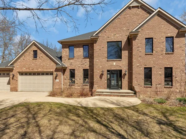 905 Morning Star Ct, Sartell, MN 56377