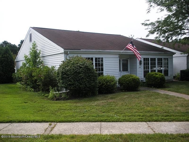 1st image of 624A Stamford Ct