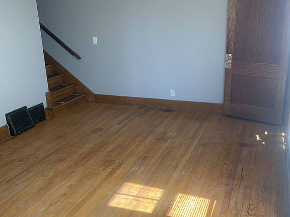 4th image of 3146 Mason St #3148