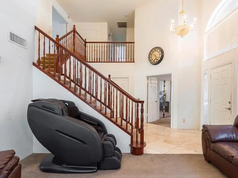 5742 W Palo Alto Ave — Photo 3
