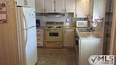 5th image of 5141 Forest Park Dr