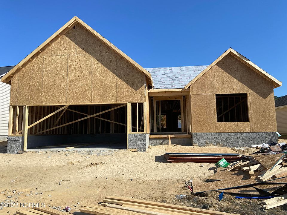 2nd image of 2301 Zircon Drive