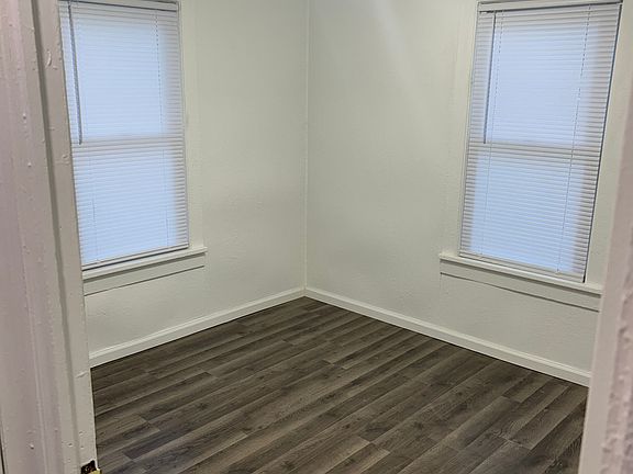 5th image of 904 Sundown St