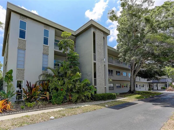 5890 38th Ave N APT 106, Saint Petersburg, FL 33710