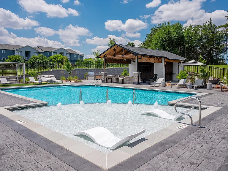 Echelon at Charlotte Resort-Style Pool