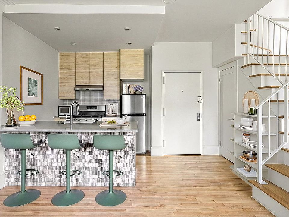 1st image of 692 President St APT 4