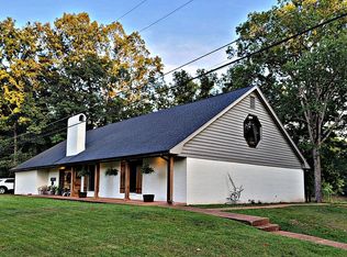 177 Lakeshore Dr, Columbus, MS 39705