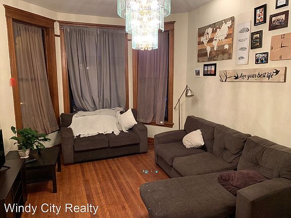 5th image of 909 W Dakin St #9678937