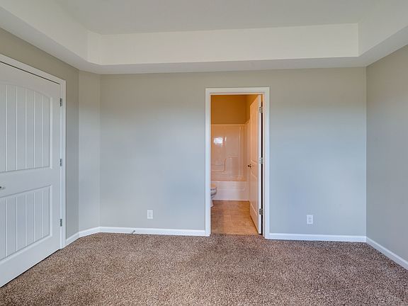 5th image of 150 Matheson Dr