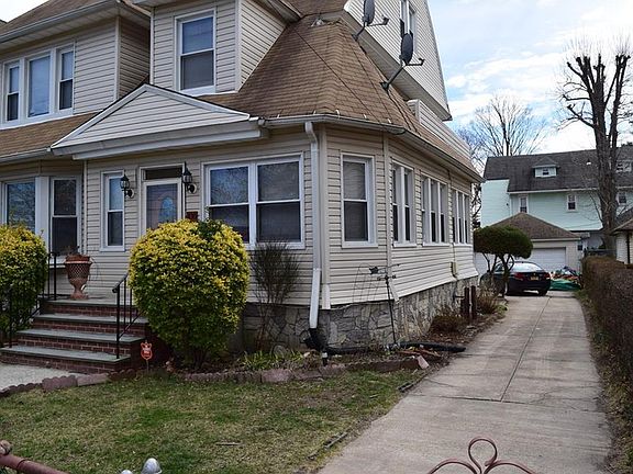 4th image of 436 E 4th St