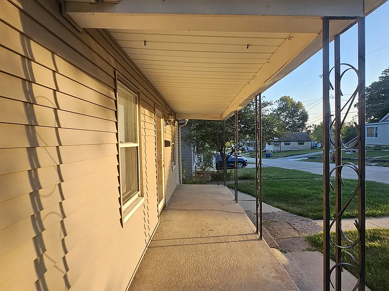 636 Todd St — Photo 1