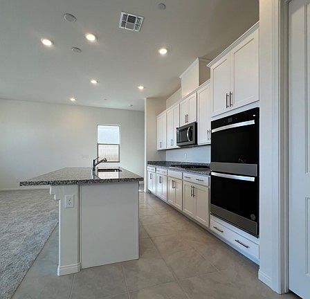 3rd image of 1558 Crowned Eagle St