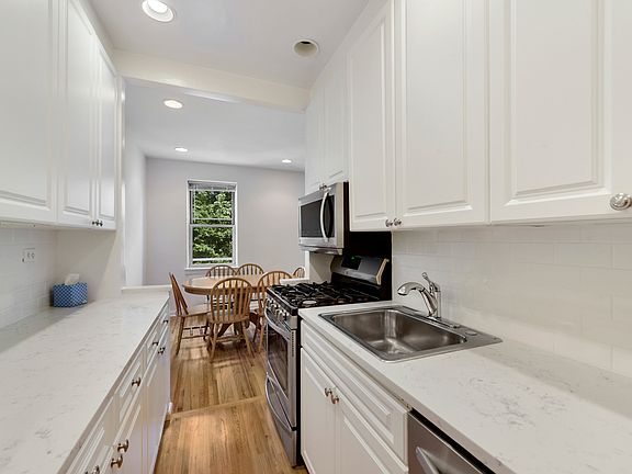 4th image of 640 W 231st St APT 5C