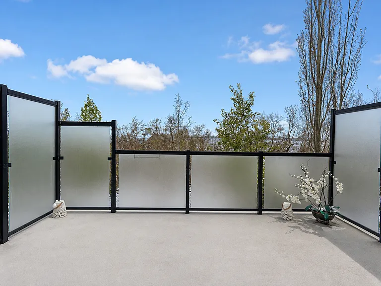 541 Citadel Meadow Bay NW — Photo 8