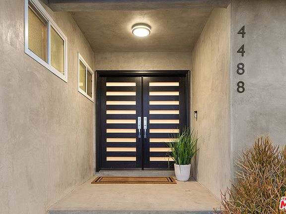 3rd image of 4488 Don Milagro Dr