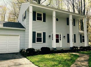 6851 Walnut Creek Dr, Fairview, PA 16415