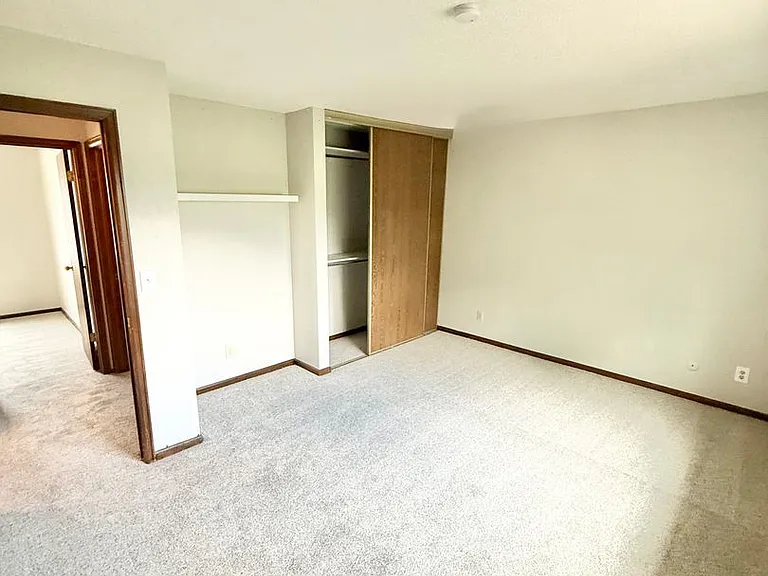 6515 Flintridge Dr — Photo 18