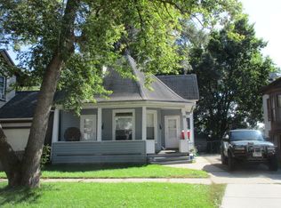 171 Cherry St, Elgin, IL 60120