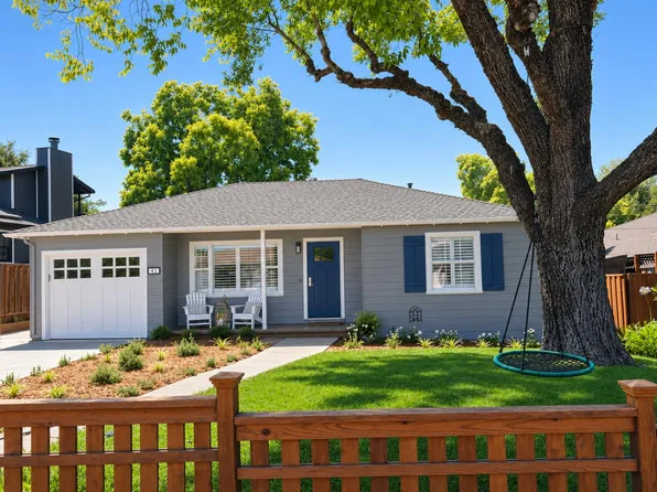 41 W Summit Dr, Redwood City, CA 94062