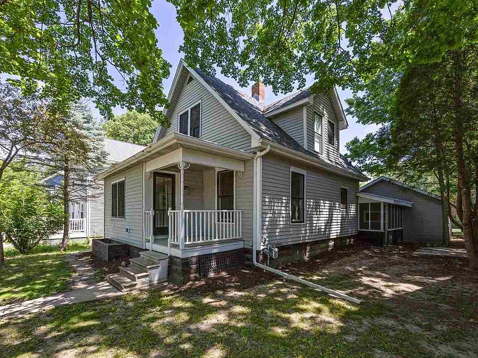 1st image of 818 Rundell St