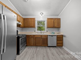 1300 Larchmont Pl, Salisbury, NC 28144