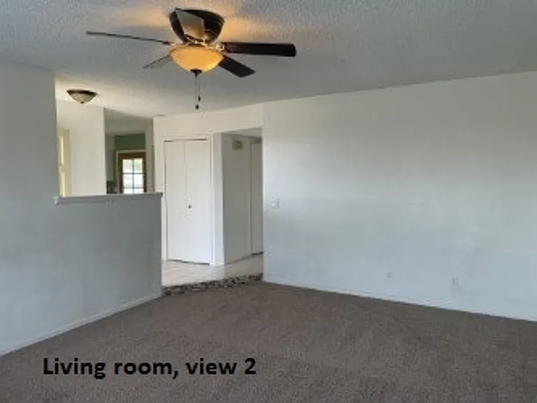 2543 Inverness Dr — Photo 9